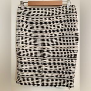 Ann Taylor LOFT women’s size 4 Black & Cream Embroidered Midi Skirt